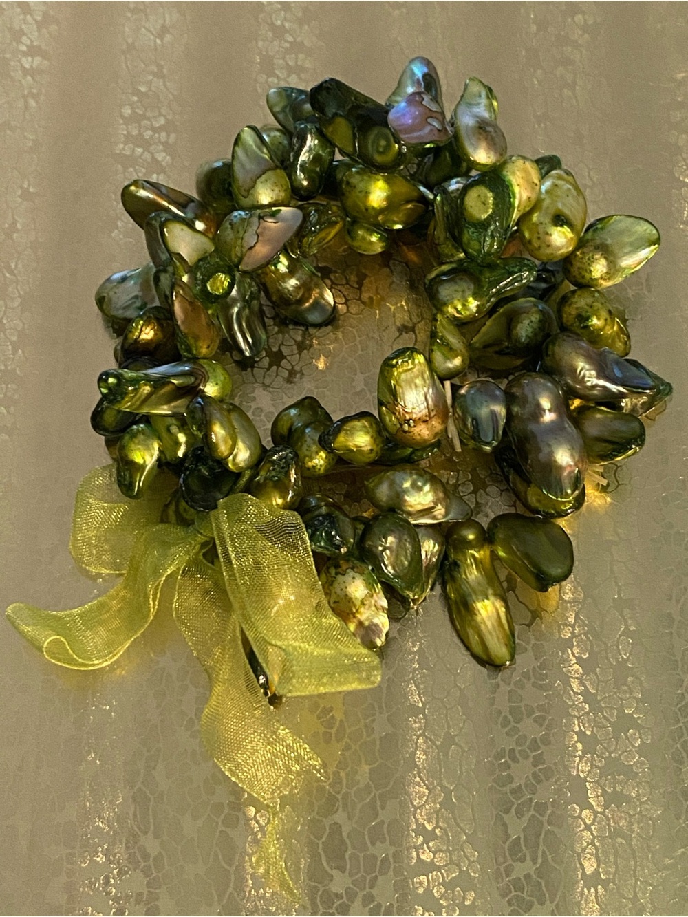 Green Pearl Cluster Stretch Bracelet with Organza Bow